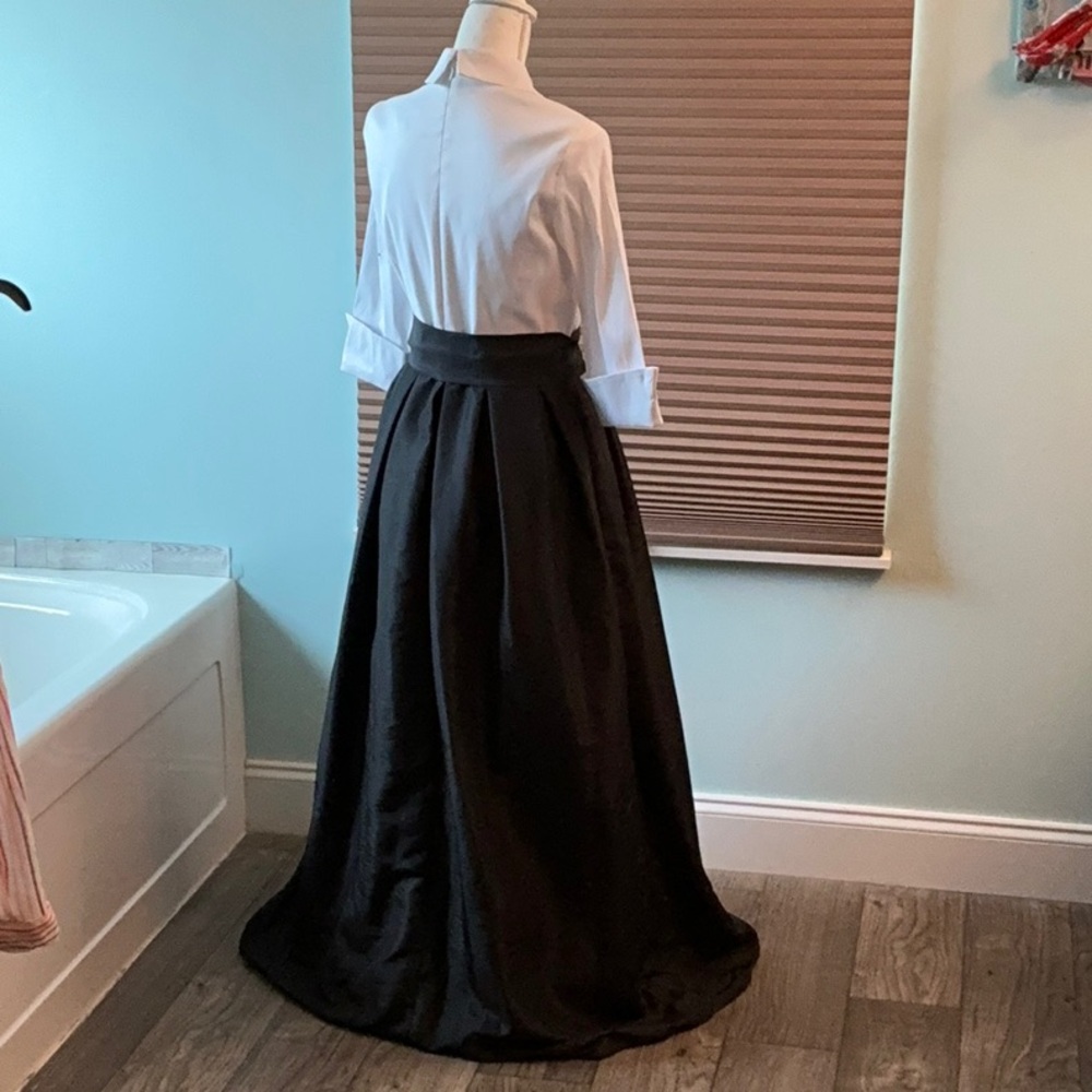 Black A-Line Maxi Wrap Dress for Cocktail - Picture 5 of 6